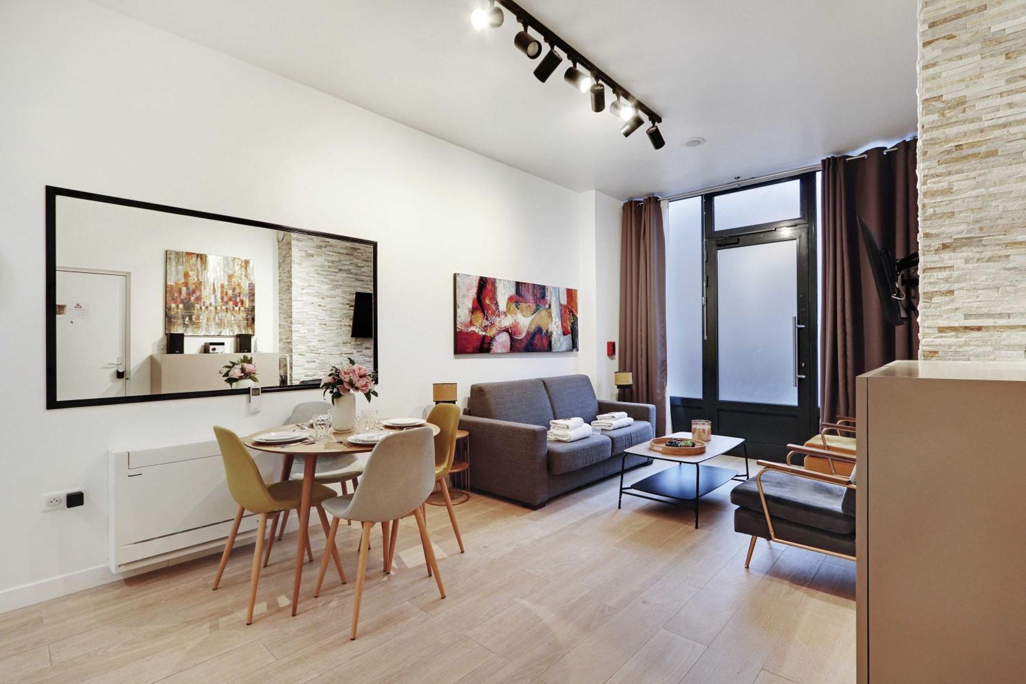 Intimate Apartment With Air Conditioner & Jacuzzi 2Br 6P Montmartre Paris Exterior foto